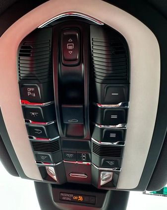 Porsche Macan cena 329000 przebieg: 32000, rok produkcji 2022 z Warszawa małe 352